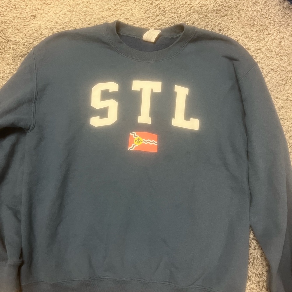 STL CREWNECK